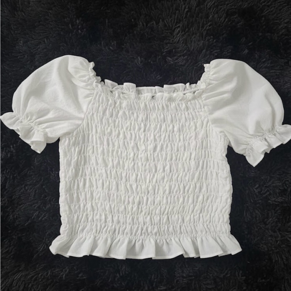H&M White Ruffled Smocked Blouse